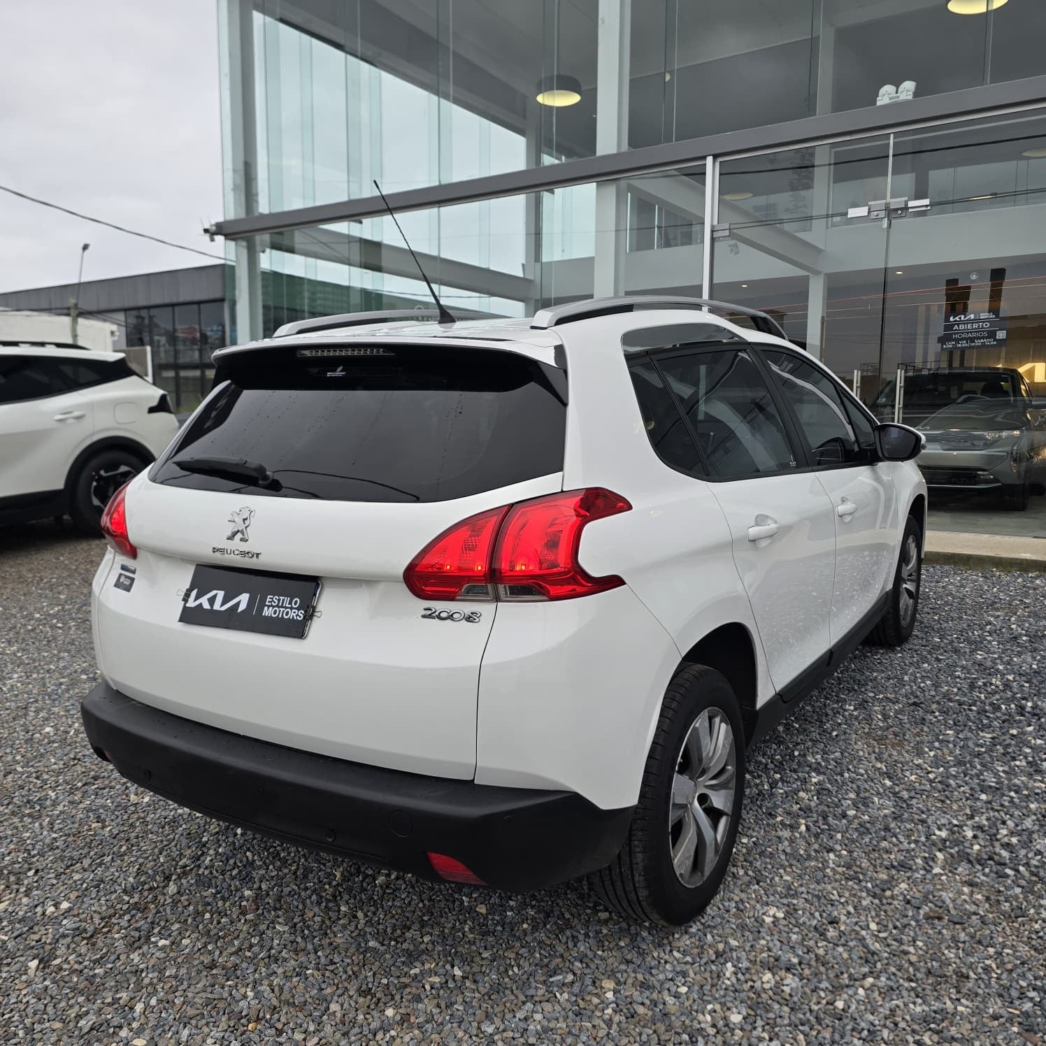 Peugeot 2008 - Foto 9