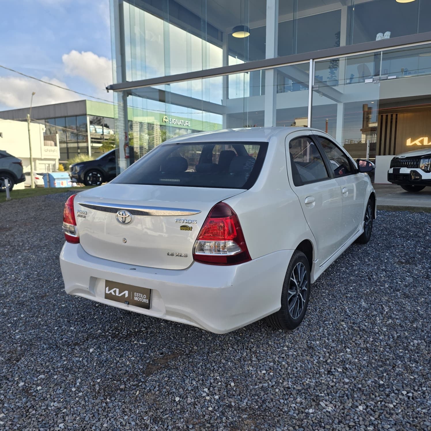 Toyota etios - Foto 9