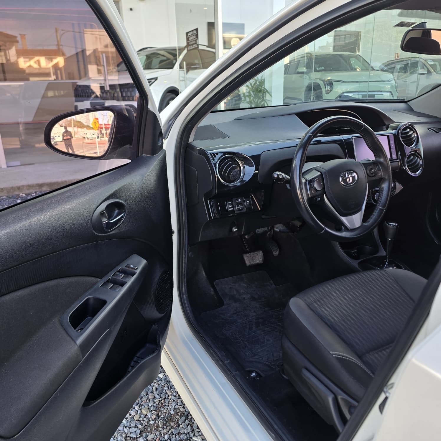 Toyota etios - Foto 12