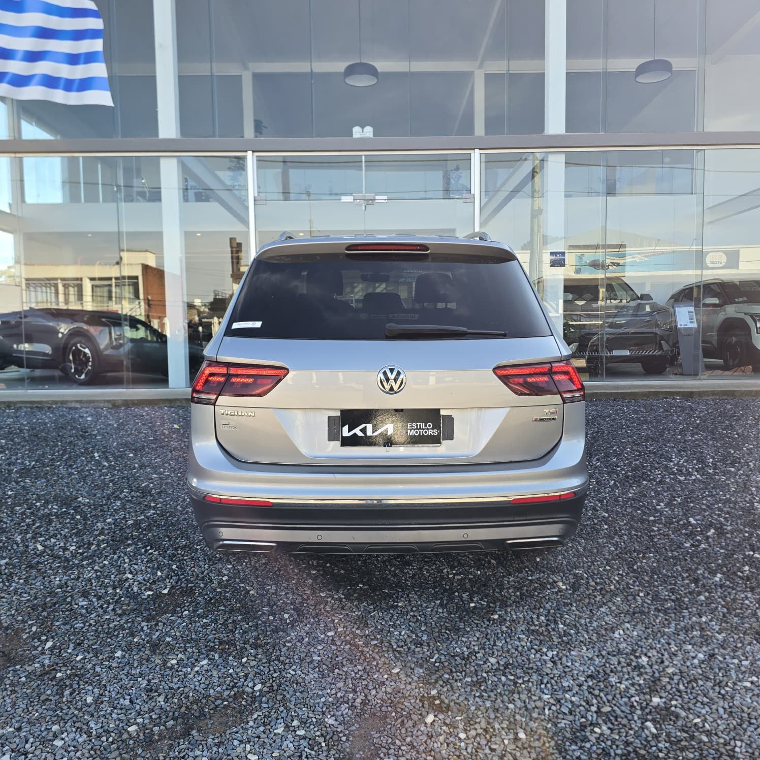 Volkswagen Tiguan 2.0 - Foto 16