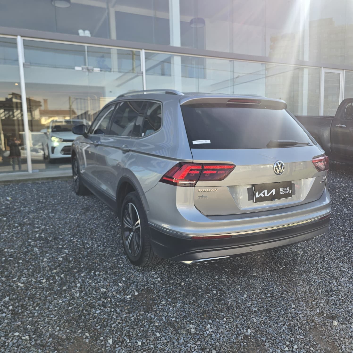 Volkswagen Tiguan 2.0 - Foto 17
