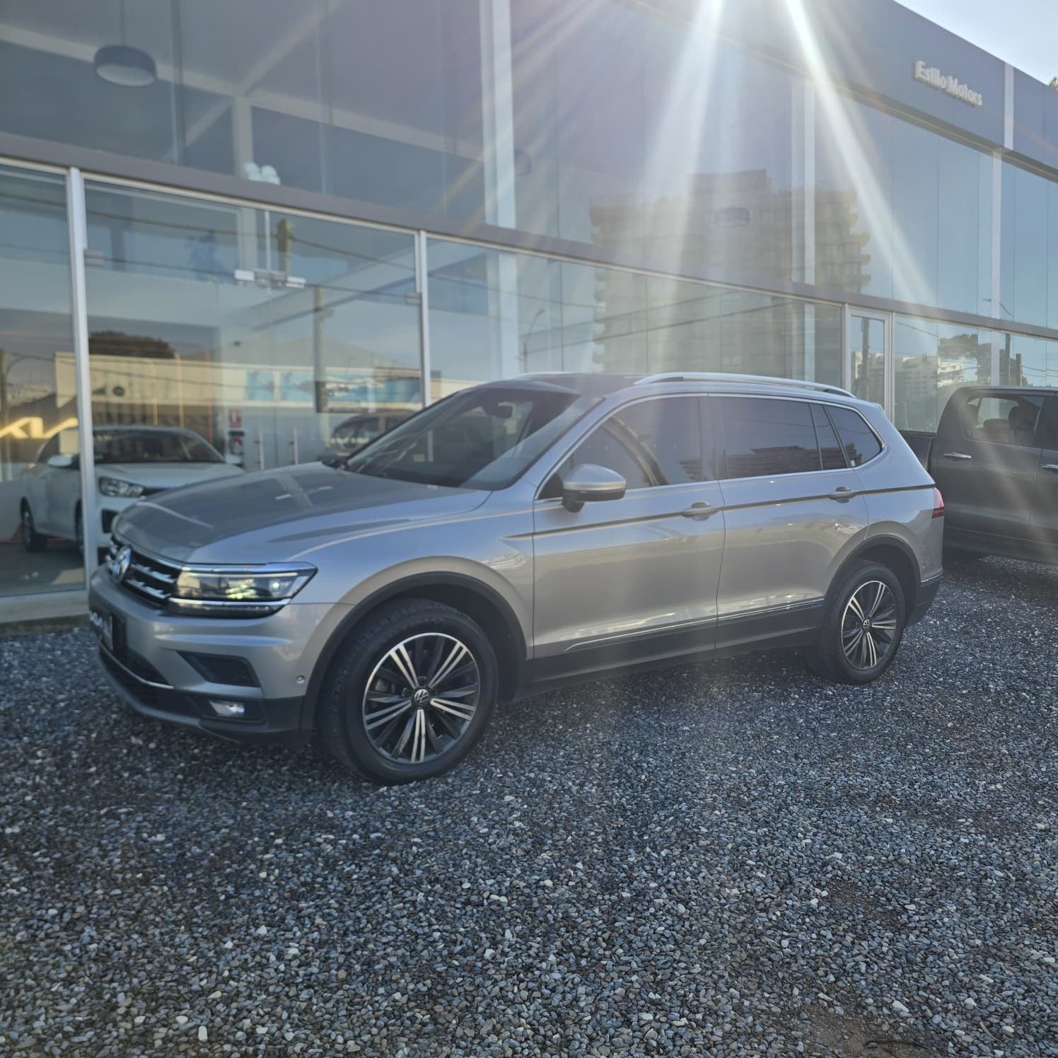 Volkswagen Tiguan 2.0 - Foto 19